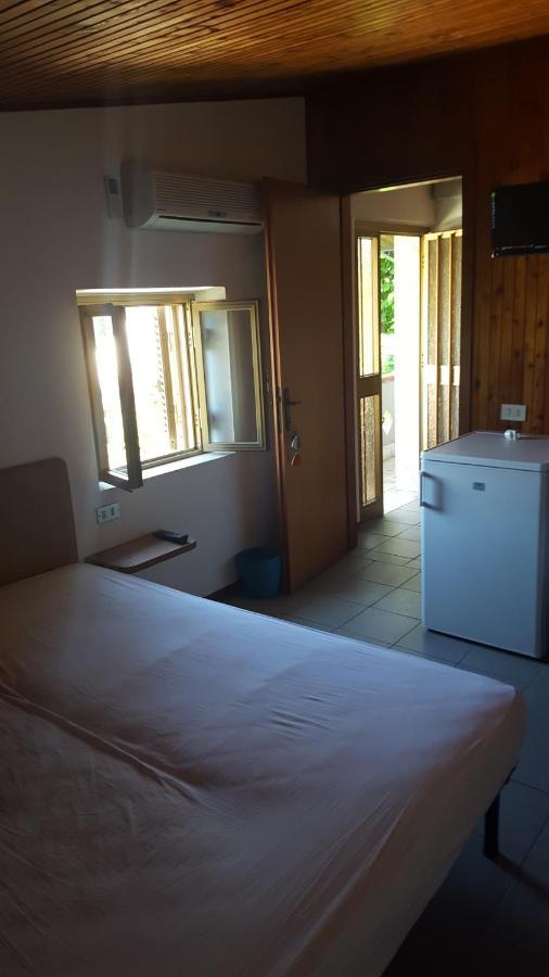 Hotel Villa Claudio 马里纳迪马萨 外观 照片